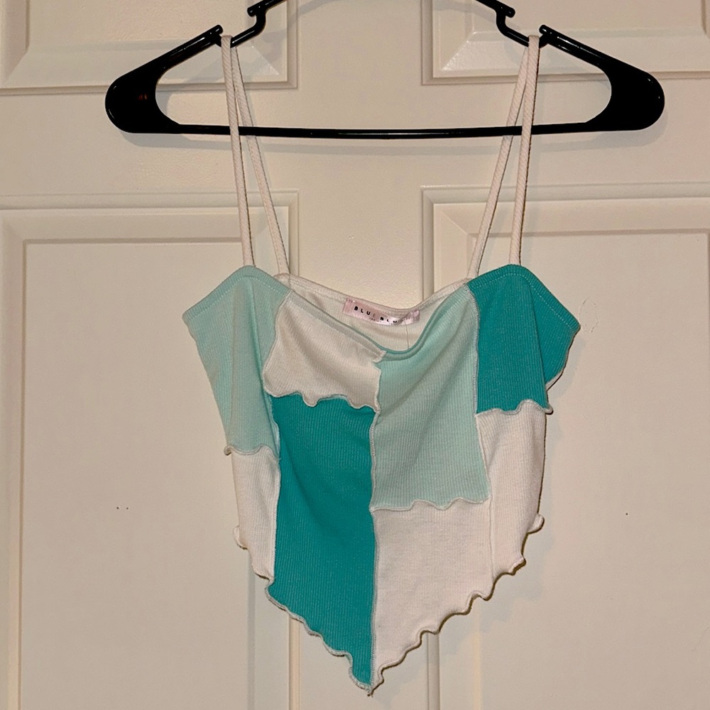 NWT Blue Blush Mint Patchwork V Hem Tank Size M
